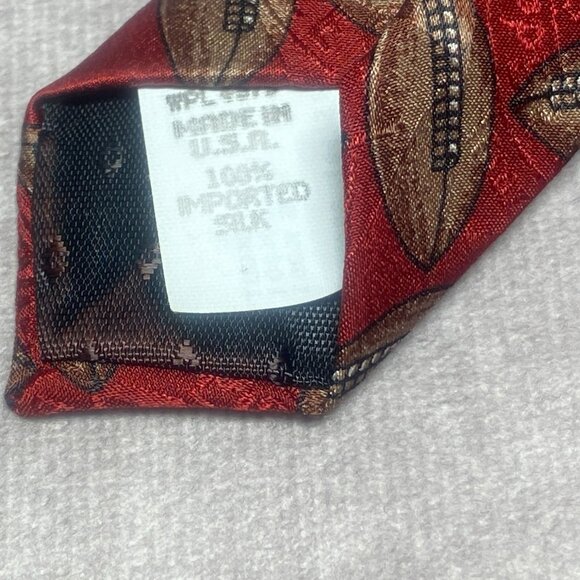 Tabasco Tie With Football Players American Flag & Footballs 100% Silk  Made In U - Picture 5 of 7
